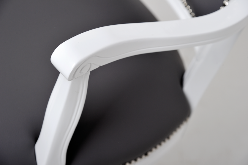 Mila Prince Styling Chair
