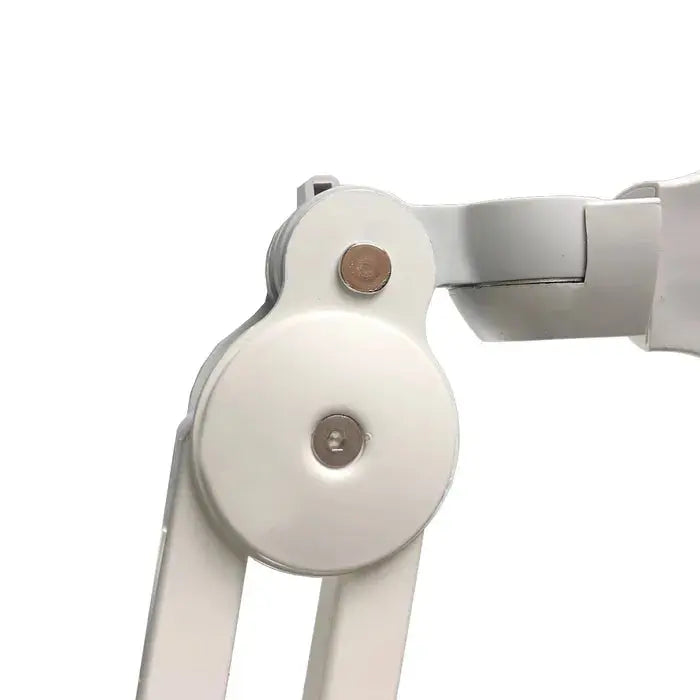 Daylight D25130 Omega 7 LED lamp

large magnifying lamp with clamp

7-inch lens LED magnifier UK