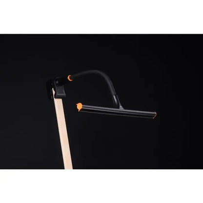 D35050 Foldi Go rechargeable daylight LED lamp

Foldable table lamp with USB charging port

Portable LED lamp for reading and crafting