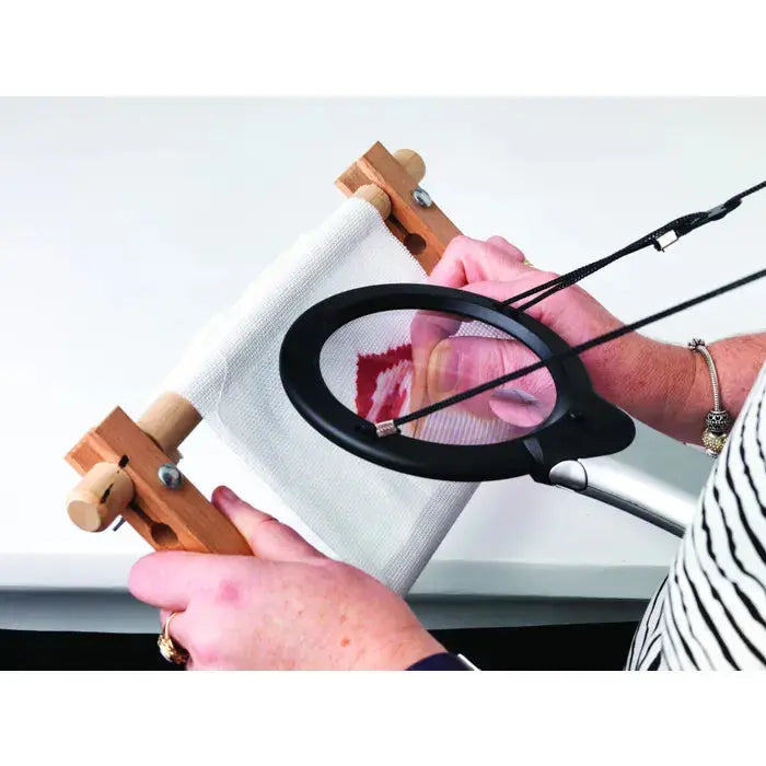 Daylight DN91211 LED neck magnifier

hands-free magnifier with stand

craft magnifying glass with LED